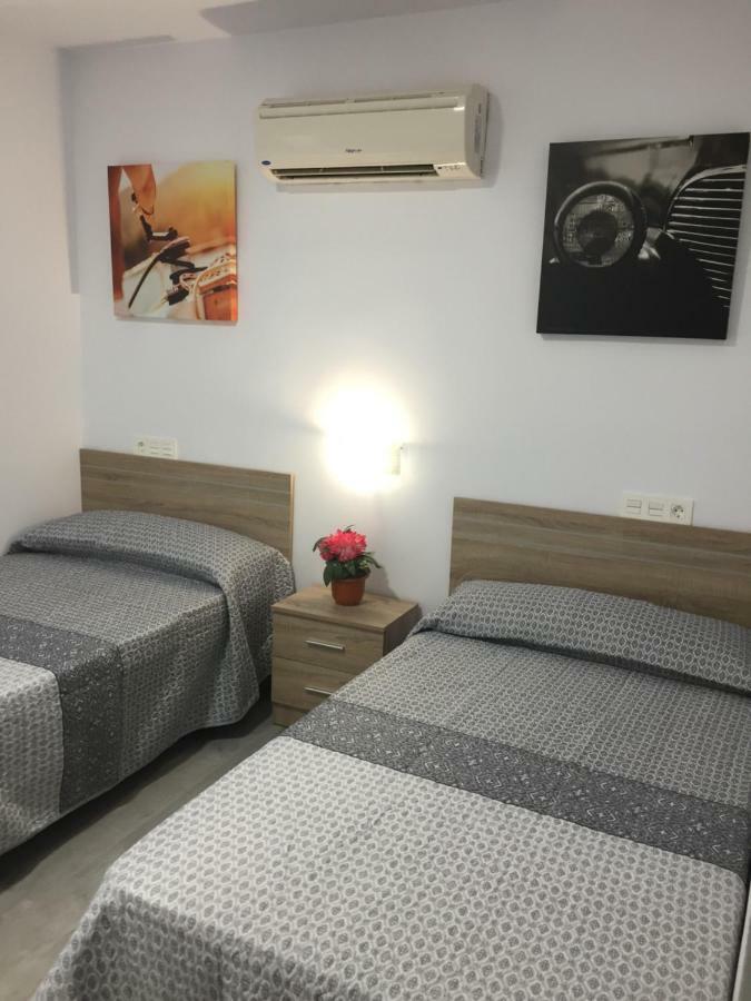 Apartamento Carihuela Palace Beach Torremolinos Exterior foto